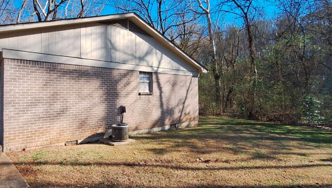 Building Photo - Looking for something new??? Coming Soon! Move In Special - $0 security deposit!!