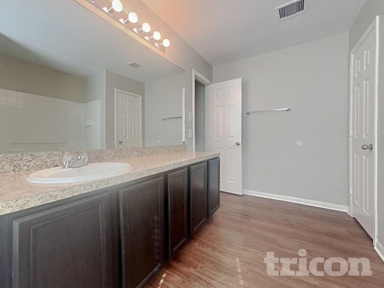 Building Photo - 21414 Partha Way