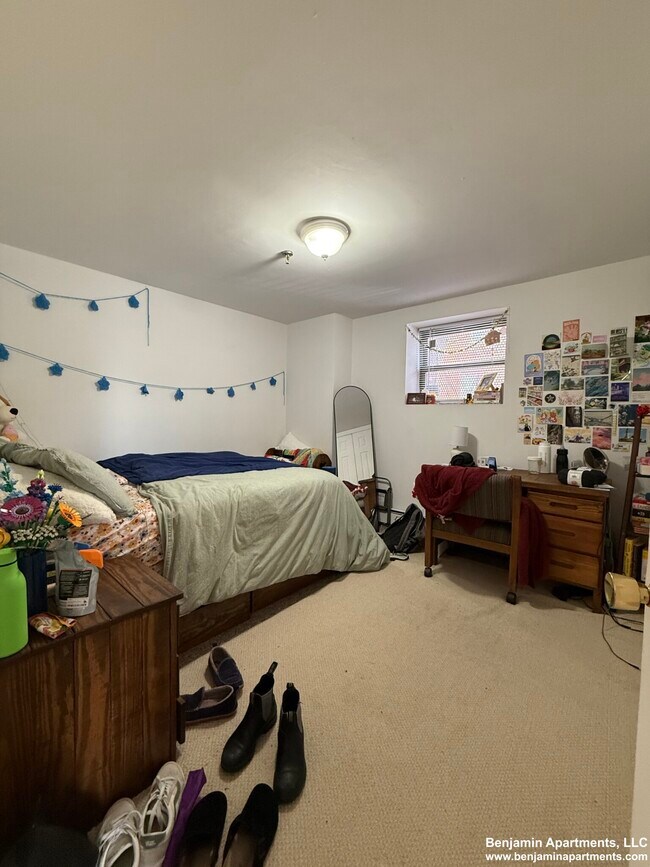 Building Photo - 168 Northampton St