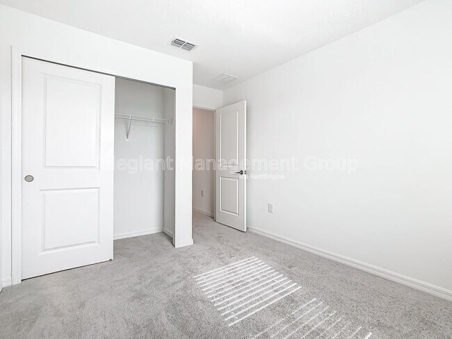 Building Photo - 3588 Landing Net Dr