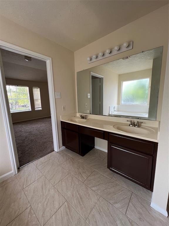 Building Photo - 4031 Clayton Bend Ct