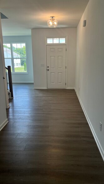 Building Photo - 536 Silverleaf Trl