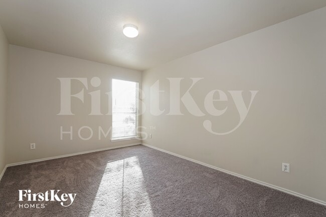 Building Photo - 10519 Marengo Ln