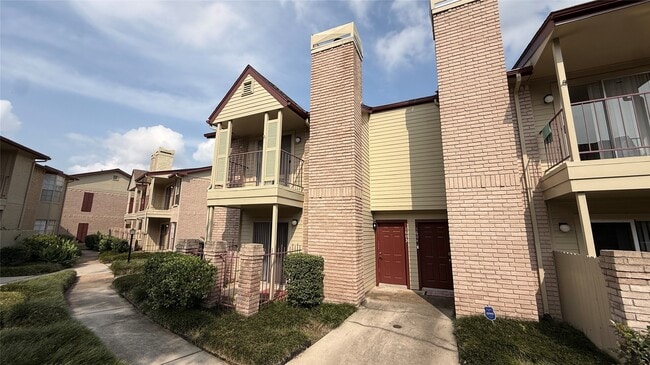 Building Photo - 2120 El Paseo St