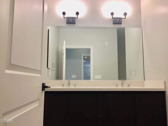Building Photo - 168 S Sierra Madre Blvd