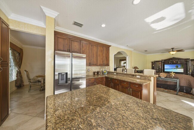 Building Photo - 8273 Emerald Winds Cir