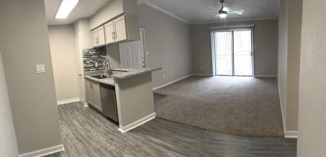 Building Photo - 1 bedroom in Houston TX 77034