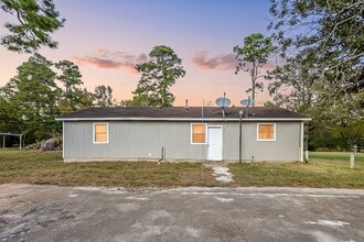 Building Photo - 340 Magnolia Dr