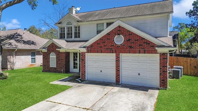 Building Photo - 15614 Lago Villa Dr