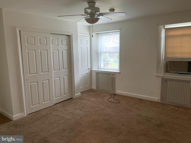 Building Photo - 501 E Philadelphia Ave