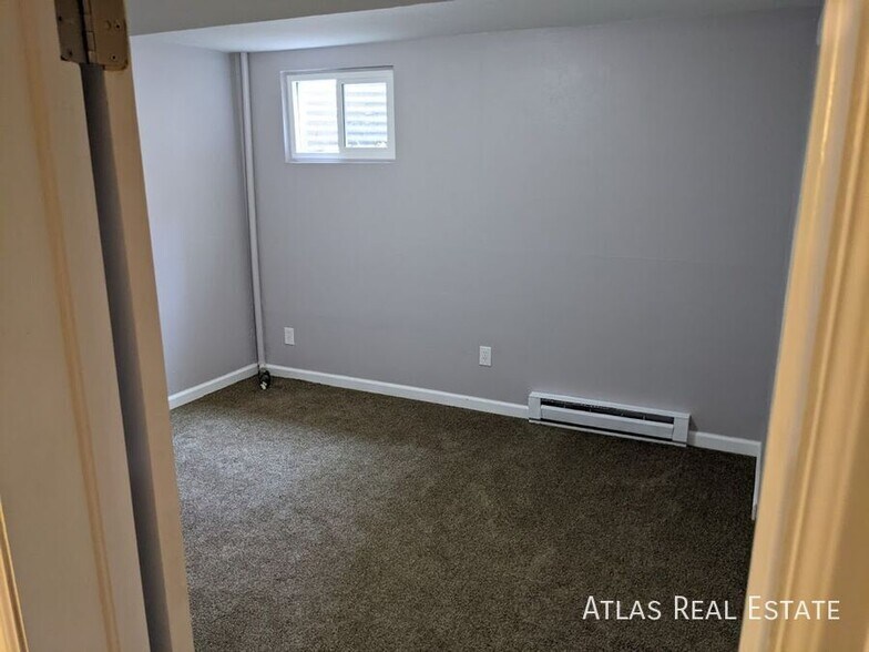 Building Photo - 13917 E Oxford Pl