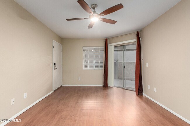 Building Photo - 1720 E Thunderbird Rd