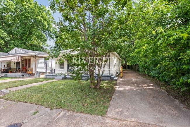 Building Photo - A MUST SEE IN 38108 !!!! SECTION 8 WELCOMED !!!!!! GIVE US A CALL !!!!!