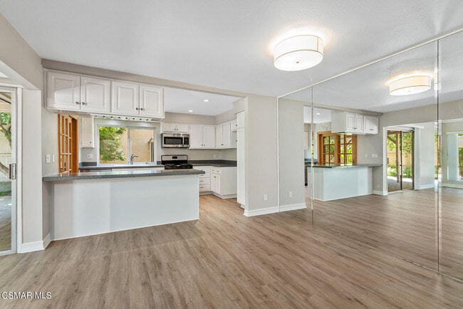 Building Photo - 1520 Redwood Cir