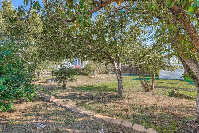 Building Photo - 1010 Jay St