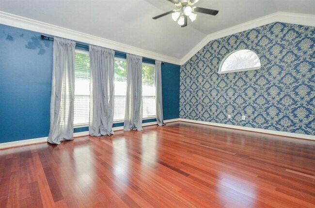 Building Photo - 3223 Forrester Dr