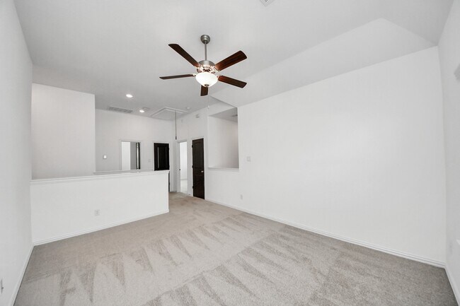 Building Photo - 20230 Creekdale Bend Dr