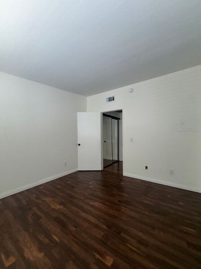 Building Photo - 5250 Bellingham Ave