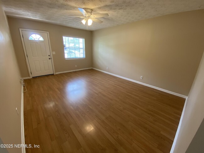 Building Photo - 4581 Praver Dr N