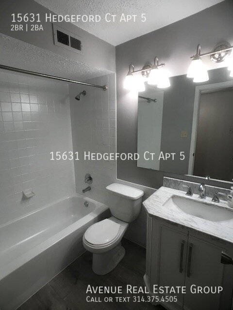 Building Photo - 15631 Hedgeford Ct