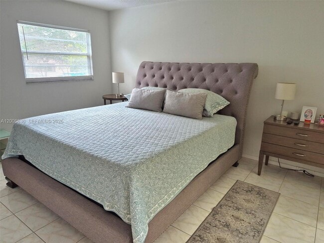 Building Photo - 12501 SW 14th St