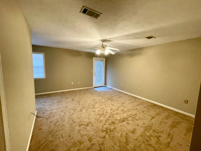 Building Photo - 3/2 for Rent in Ridgeland! Trace Ridge Sub...