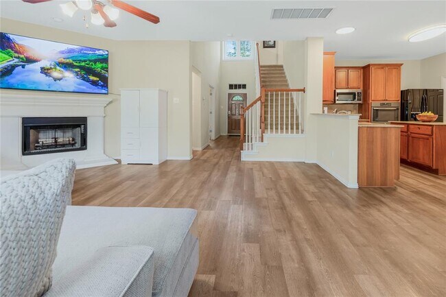 Building Photo - 1009 Rutherford Dr
