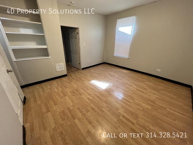 Building Photo - Charming 2-Bed Duplex in South Compton – Y...