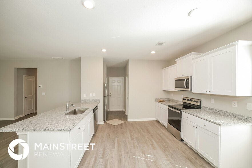 Building Photo - 529 Firethorn Ct