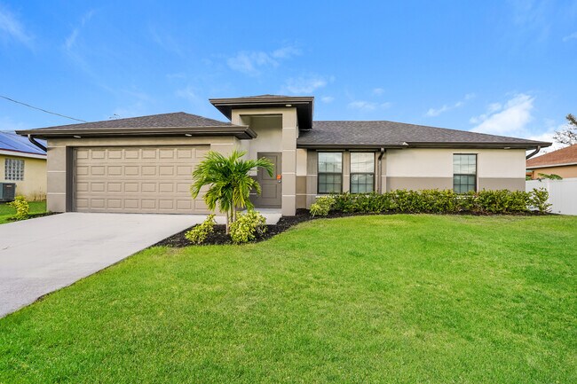 Primary Photo - 1232 NE 7th Pl, Cape Coral, FL