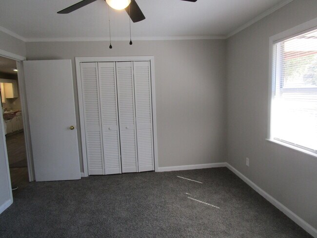 Building Photo - 2720 County Rd 43-402