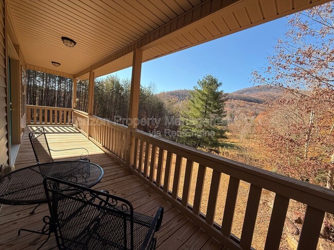 Building Photo - 1747 Duncan Bridge Rd