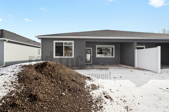 Building Photo - 1329 N Tschirley St