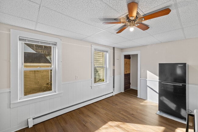 Building Photo - 115 High St