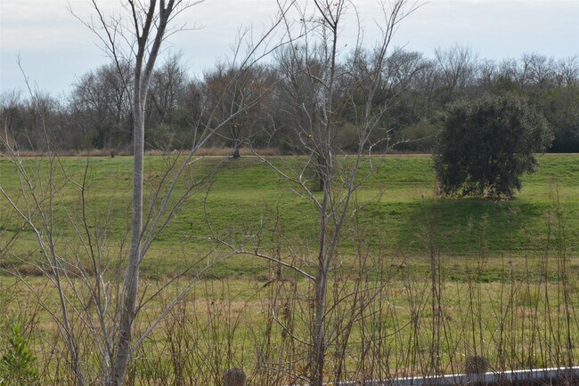 Building Photo - 5309 Groveton St