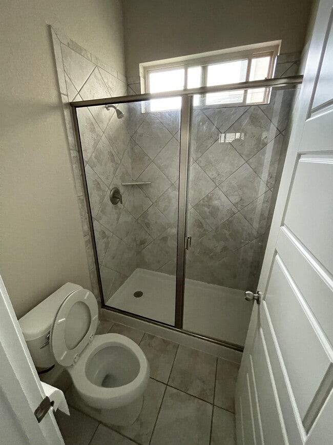 Building Photo - 2826 Winter Gorge