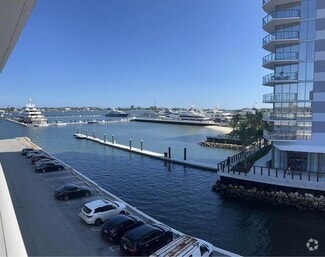 Building Photo - 4500 N Flagler Dr