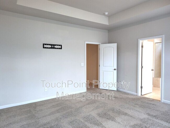 Building Photo - 3327 Glenn Hope Wy