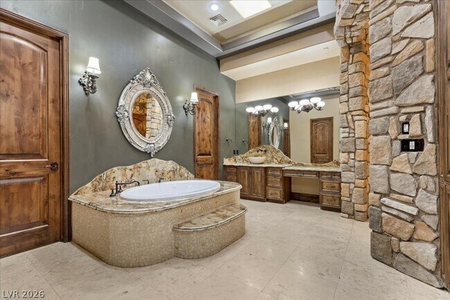 Building Photo - 514 Mandalay Ct