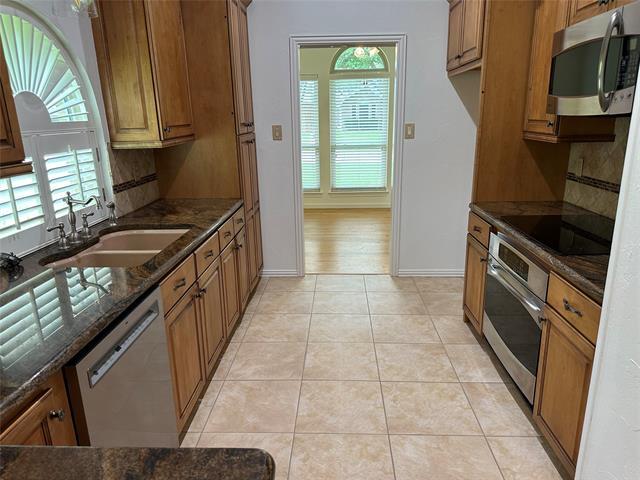 Building Photo - 730 Blue Oak Dr