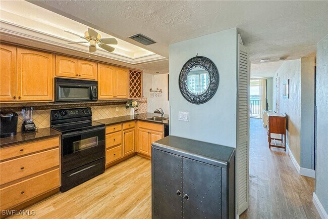 Building Photo - 8400 Estero Blvd
