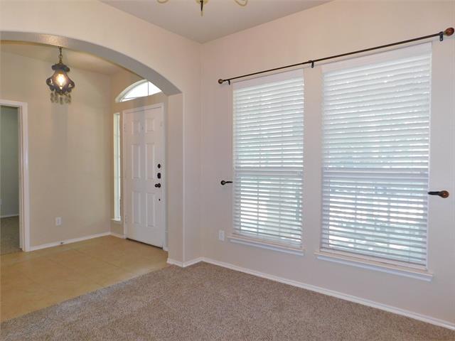 Building Photo - 835 Post Oak Pl