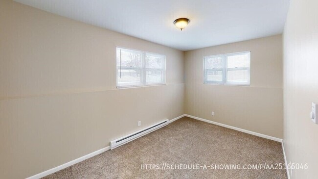 Building Photo - 405 E Park-38