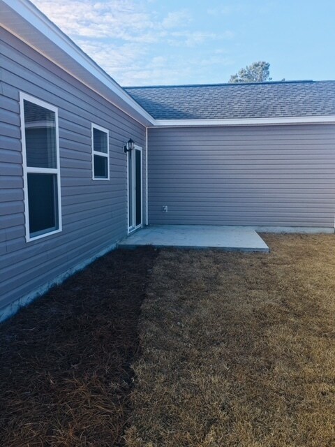 Building Photo - AVAILABLE 3 Bedroom/ 2 Bath with attached garage! Beautiful finishes throughout