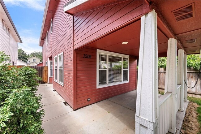Building Photo - Boise Living at Its Best, A Stylish 3 Bed Home Near BSU, Downtown & the Greenbelt!