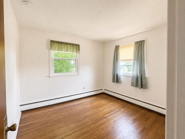 Building Photo - 201 Blunston Ave