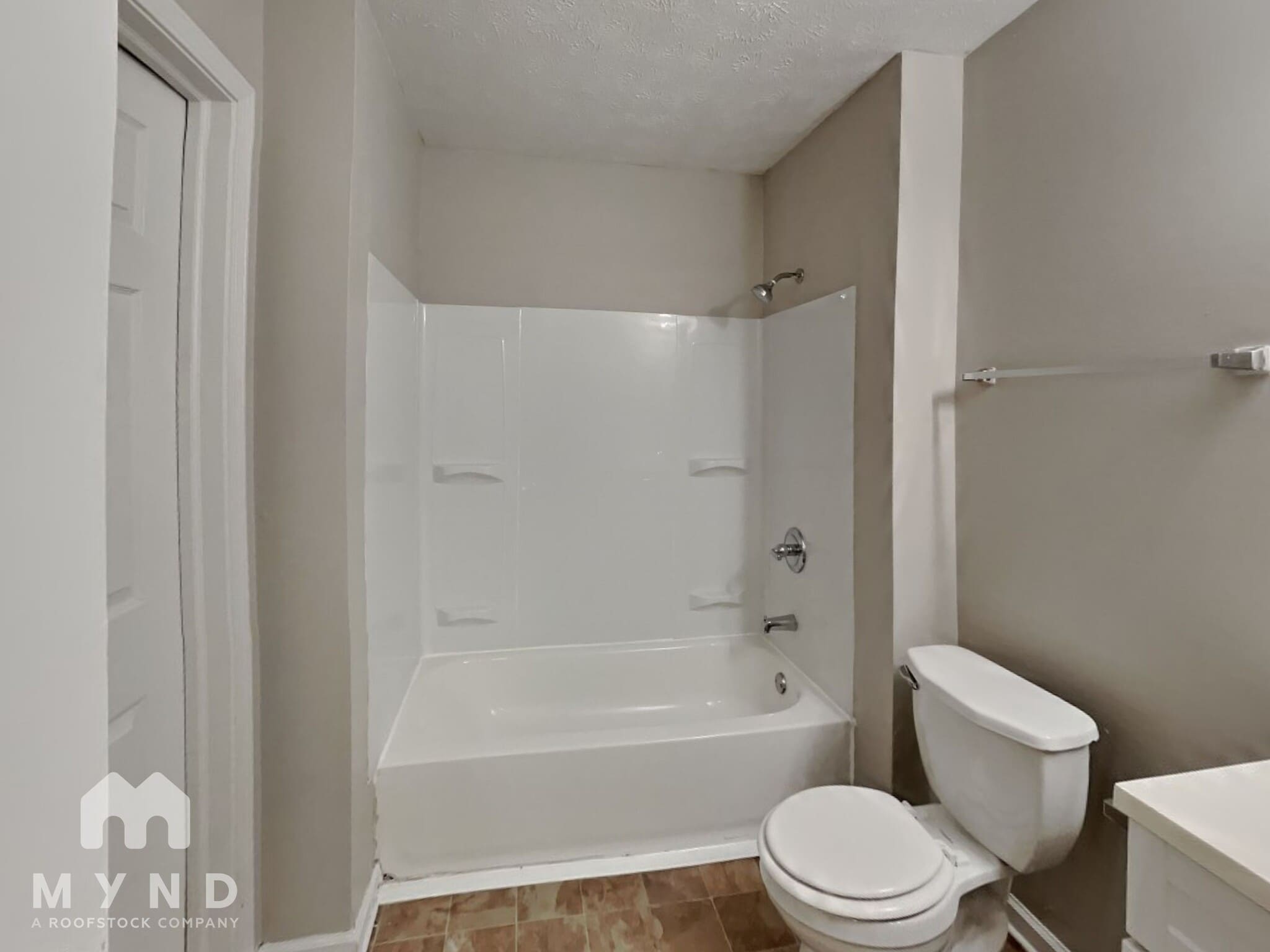 Building Photo - 3742 Caroline Ave