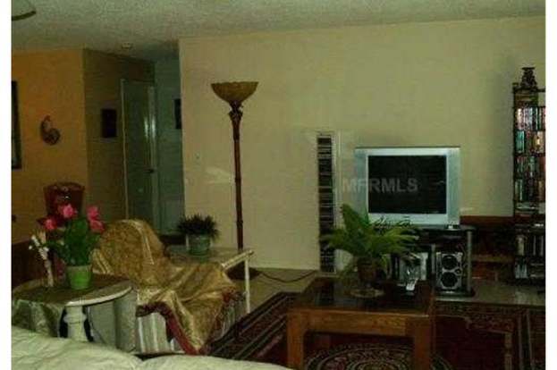 Building Photo - 2101 Utica Dr