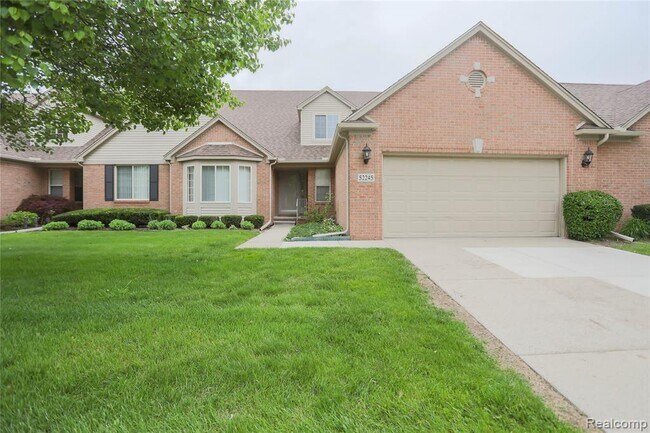 Primary Photo - 52245 Silvanna Ln
