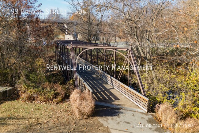 Building Photo - 193 Bridge St